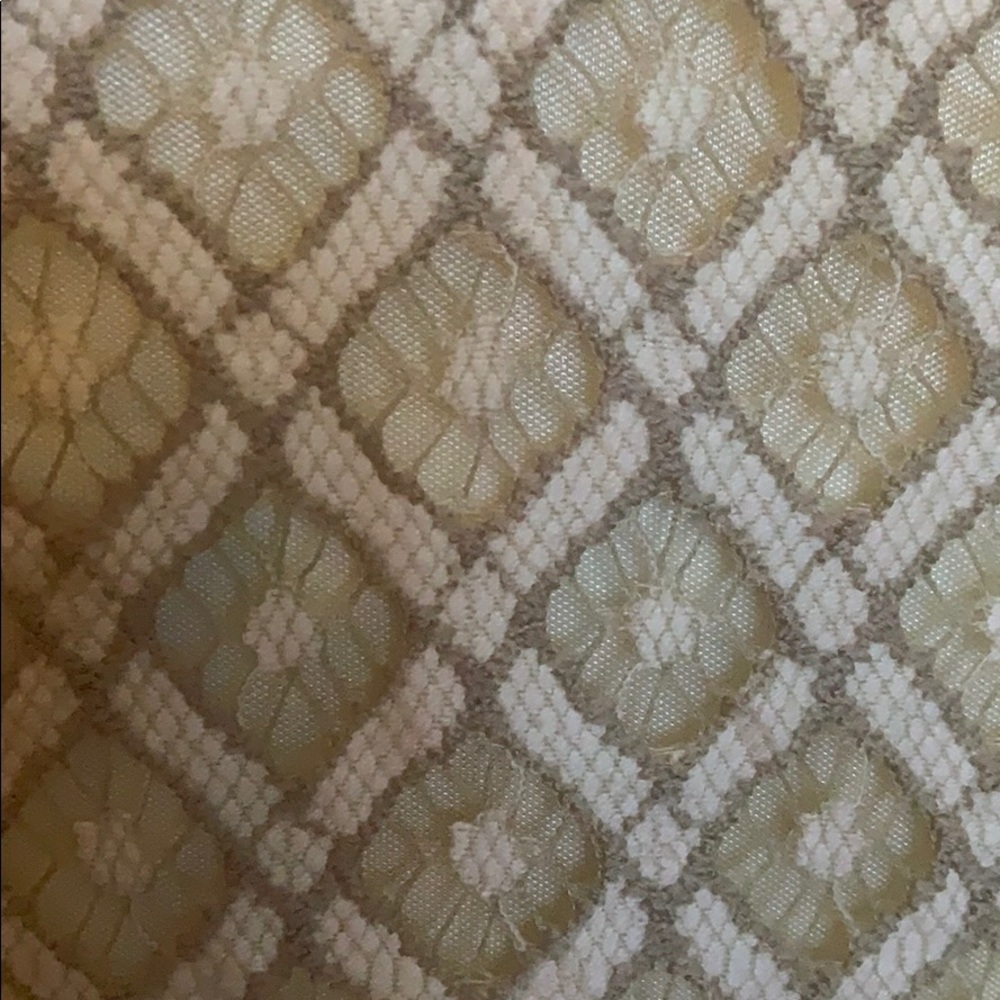 Patterned Lace Top - Picture 3 of 3